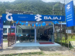 बजाजको बाह्रबिसेमा नयाँ शोरुम