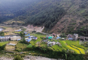 राष्ट्रिय गौरवका आयोजनाः वर्षौँ बित्दापनि सम्पन्न हुँदैन काम राष्ट्रिय गौरवका आयोजनाः वर्षौँ बित्दापनि सम्पन्न हुँदैन काम