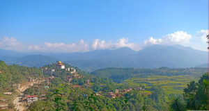 काठमाडौँको नयाँ पदमार्गमा ‘हाइकिङ’