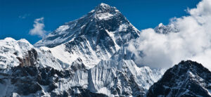 सगरमाथा दिवस विविध कार्यक्रम गरि मनाइँदै