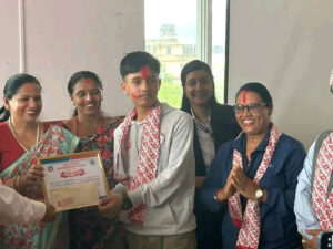 वालिङ नगरपालिकाले एसईईमा उत्कृष्ठ नतिजा ल्याउने विद्यार्थीलाई पुरस्कृत