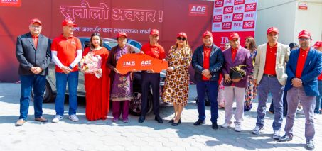 एस मनि ट्रान्सफर मार्फत आइएमई गरेका बद्री लामाले जिते टाटा टियागो ईभी कार