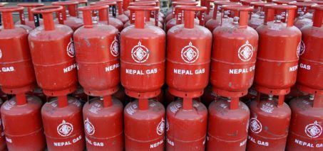 ग्यासको आयात निरन्तर भइरहेकाले अनावश्यक सञ्चिती नगर्न निगमको आग्रह ग्यासको आयात निरन्तर भइरहेकाले अनावश्यक सञ्चिती नगर्न निगमको आग्रह