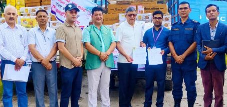 विपदमा चेम्बरको सहयोग: बाढी प्रभावितका लागि राहत सामग्री सरकारलाई हस्तान्तरण विपदमा चेम्बरको सहयोग: बाढी प्रभावितका लागि राहत सामग्री सरकारलाई हस्तान्तरण