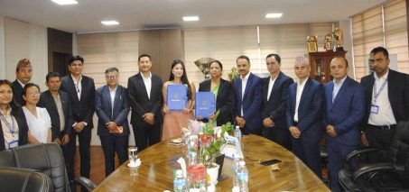 नेपाल टेलिकमको ब्रान्ड एम्बेसडरमा ब्याट्सम्यान कुशल भुर्तेल र चर्चित मोडल तथा नायिका नीति शाहलाई नियुक्त नेपाल टेलिकमको ब्रान्ड एम्बेसडरमा ब्याट्सम्यान कुशल भुर्तेल र चर्चित मोडल तथा नायिका नीति शाहलाई नियुक्त