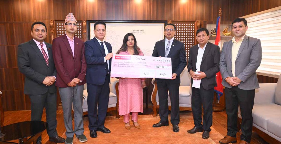 प्रभु बैंकले भोटेकोशी बाढी प्रभावितका लागि २ करोड ११ लाख सहयोग