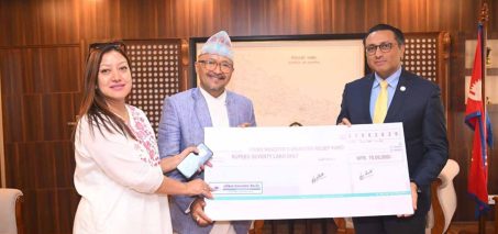 सांग्रिला डेभलपमेन्ट बैंकद्वारा भोटेकोशी बाढी प्रभावितका लागि ७० लाख सहयोग
